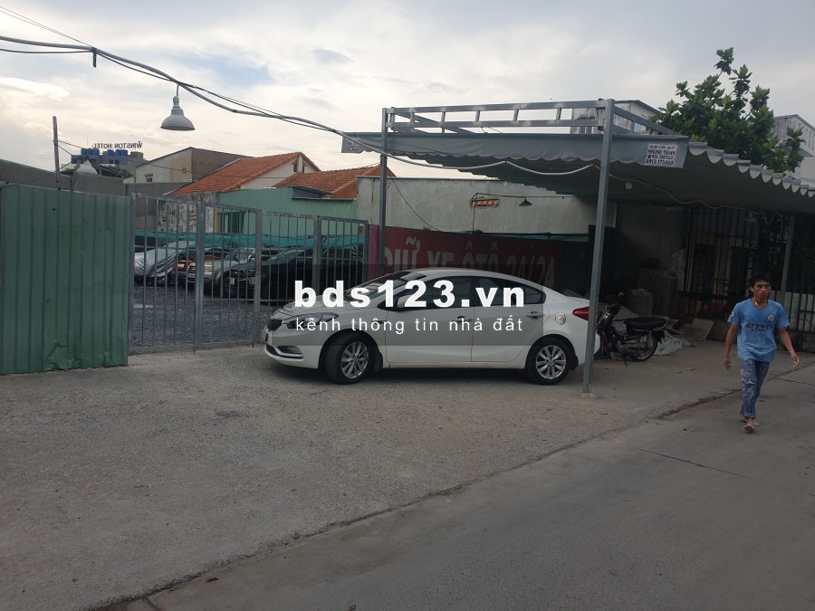 Cho thuê mặt bằng ngang 20m sâu 5m, đường oto vào được,tiện kinh doanh quán nhậu bình dân, cơm trưa, ăn sáng...