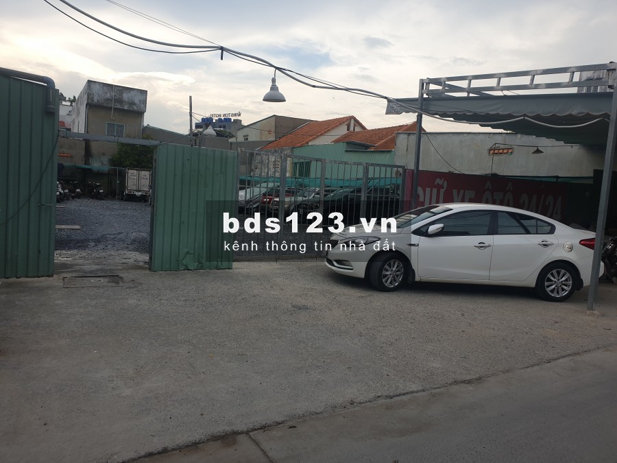 Cho thuê mặt bằng ngang 20m sâu 5m, đường oto vào được,tiện kinh doanh quán nhậu bình dân, cơm trưa, ăn sáng...