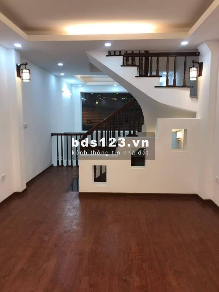 Chính chủ bán gấp nhà Ngọc Trục 40m, ô tô 10m, Nhỉnh 2 tỷ.LH 0975626023