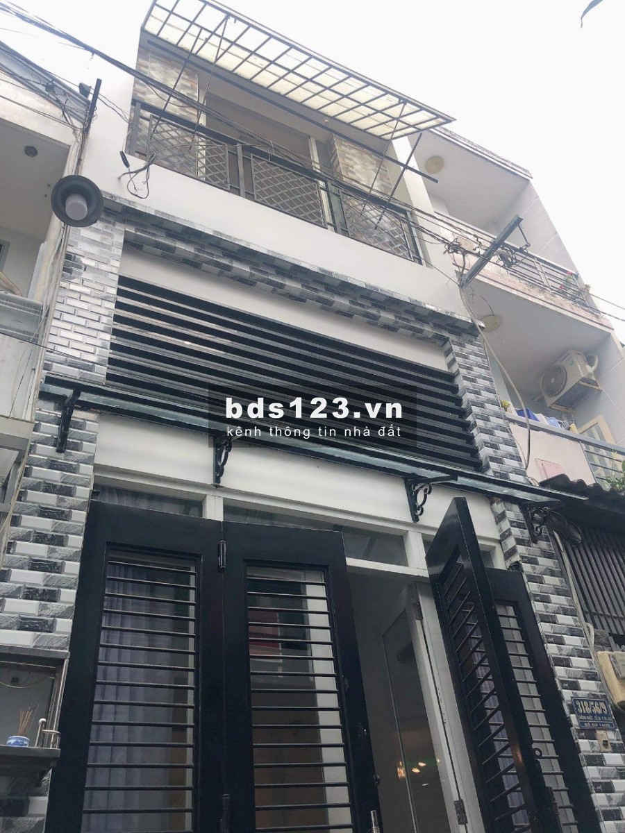 Bán nhà mới Đoàn Văn Bơ Quận 4, 3 phòng ngủ giá chỉ 2.3 tỉ