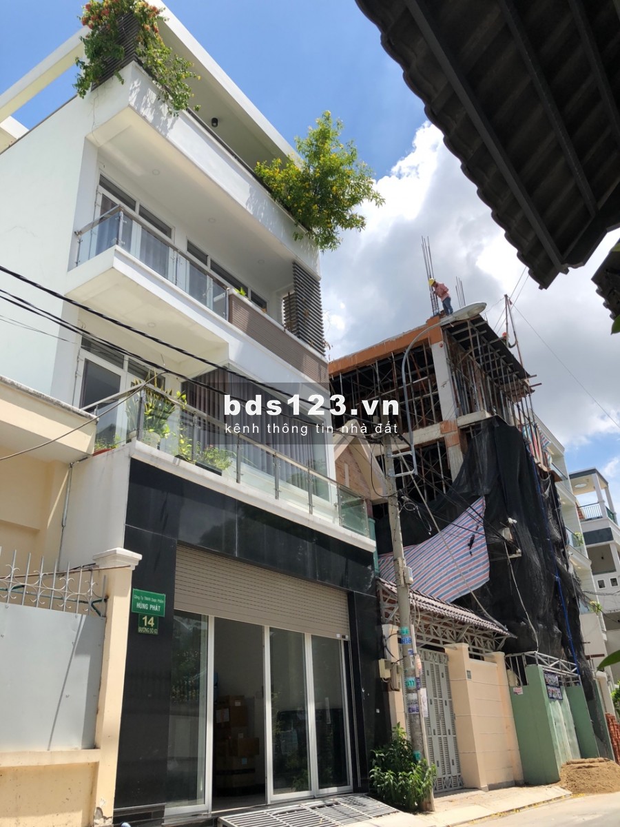 Cần bán nhà đường Lâm Văn Bền, Quận 7, dt 6.15x46m, nở hậu 6.64m2, 2 lầu