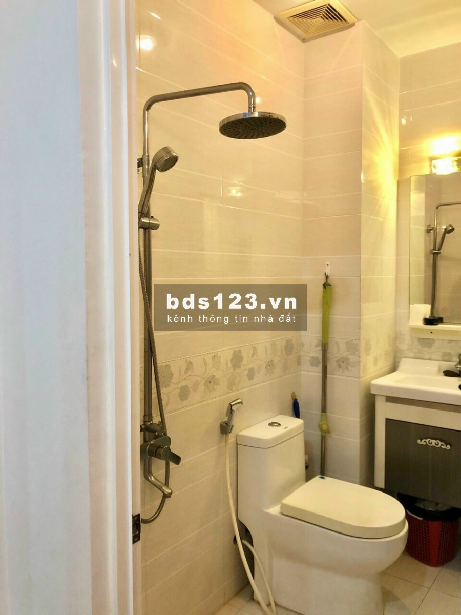 Bán nhà mặt tiền hẻm kinh doanh Lê Trọng Tấn, SHR, 1% MG