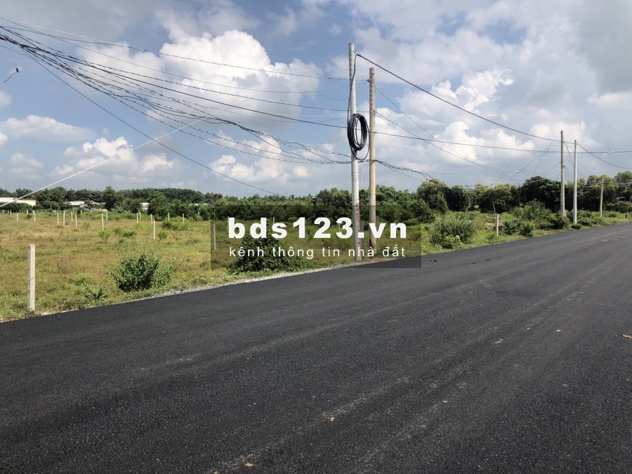 Bán đất thổ cư gần siêu dự án Hưng Thịnh Hồ Tràm Complex, giá 4.7 triệu/m2 DT 500m2, sổ Hồng riêng