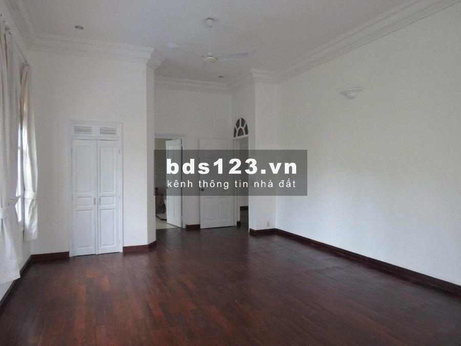 Cho thuê Villa hồ bơi sân vườn Thiết kế hiện đại 700m2 Lê Văn Miến Thảo điền Quận 2