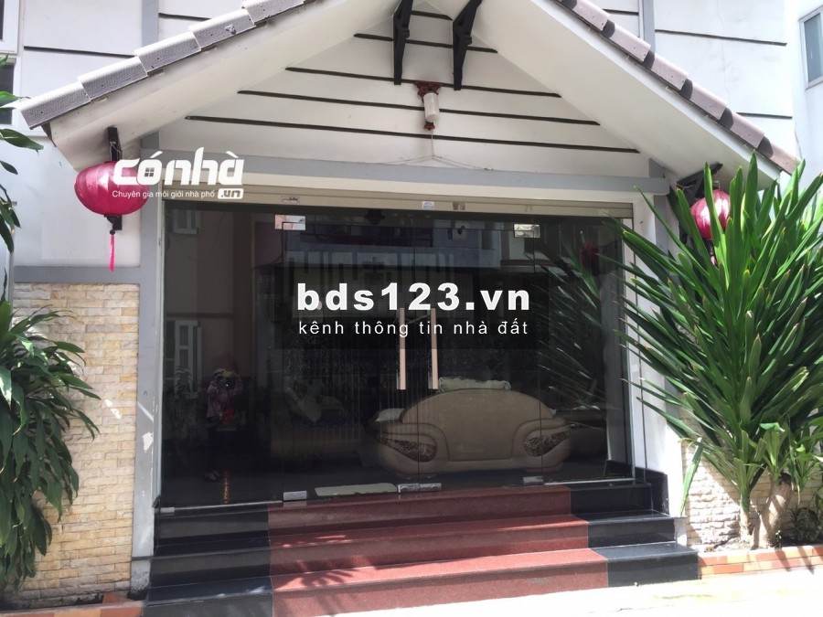 Biệt thự Nguyễn Trọng Tuyển phường 15 Quận Tân Bình 6x15m gara xe hơi