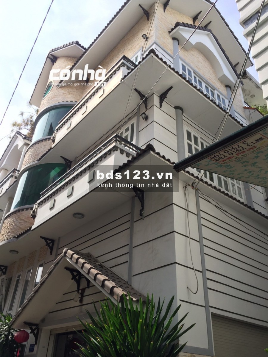 Biệt thự Nguyễn Trọng Tuyển phường 15 Quận Tân Bình 6x15m gara xe hơi
