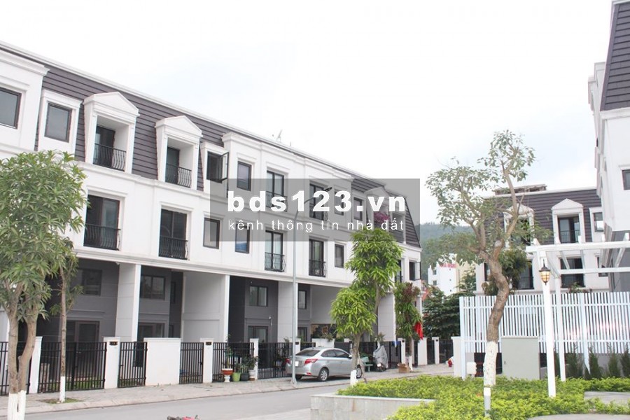 Chuyển Công Tác Cần Bán Gấp Nhà 3 Tầng Hạ Long, Xây Mới 100%. LH 0896650910