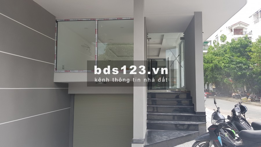 Cho thuê Nhà VP Hầm 4 sàn trống suốt 500m2 Nguyễn quý cảnh An Phú Quận 2 MS:590