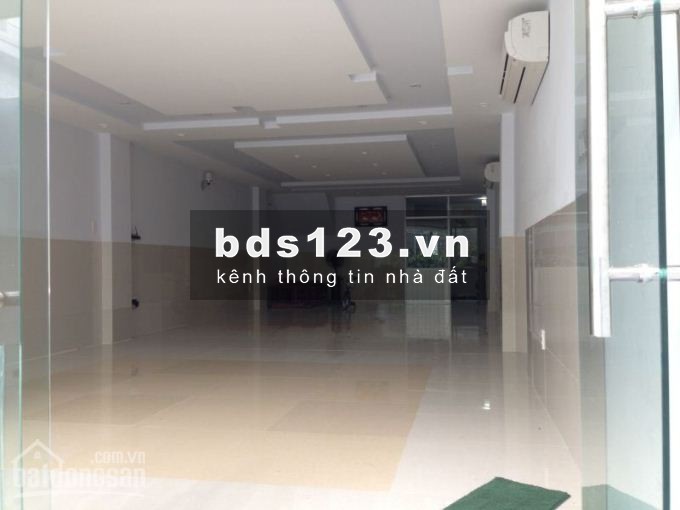 Cho thuê Mặt Bằng Quận 10 Mặt Tiền 5.5x10m
