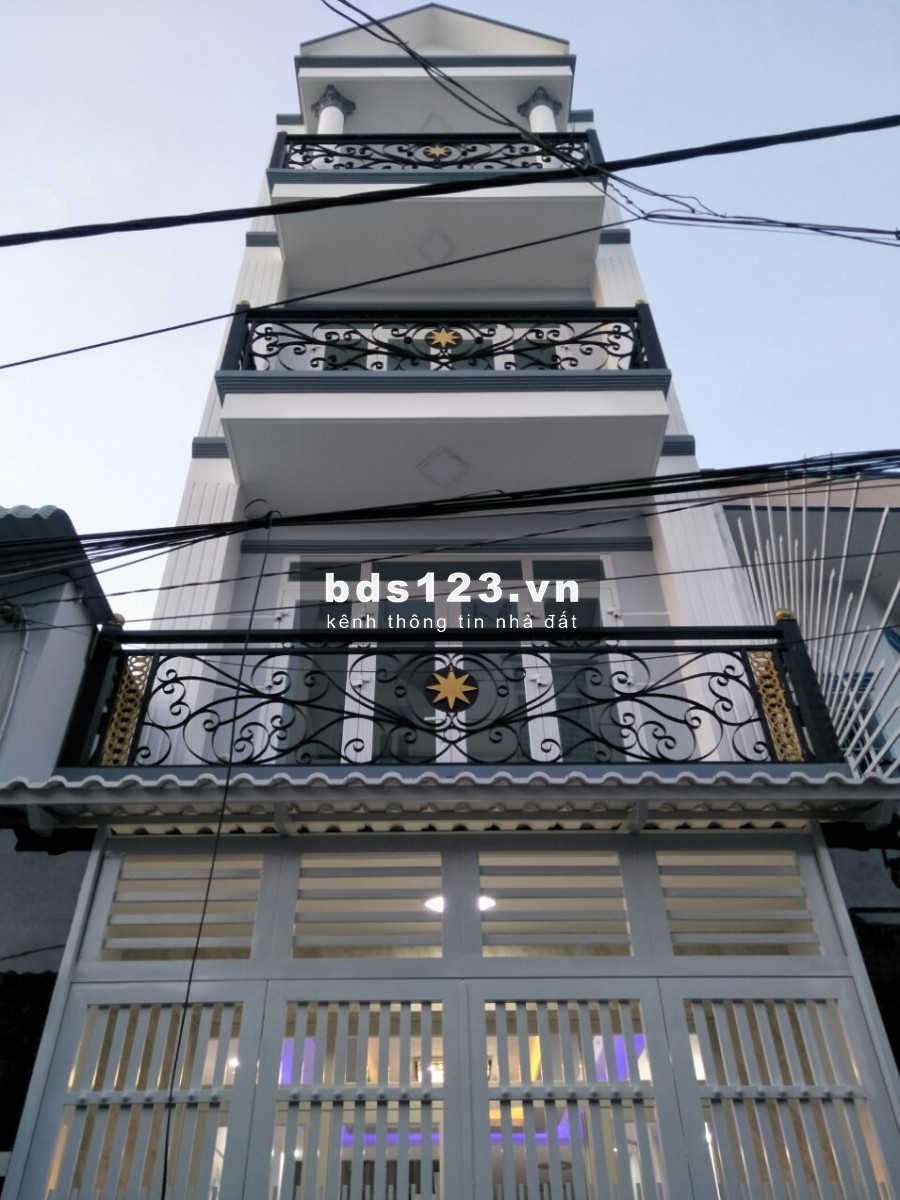 Bán nhà mới 3 lầu, hẻm ô tô Phạm Thế Hiển, Phường 5, Q8