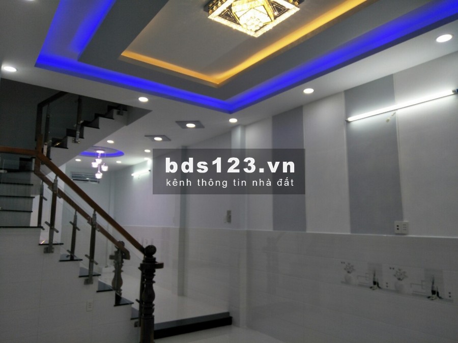 Bán nhà mới 3 lầu, hẻm ô tô Phạm Thế Hiển, Phường 5, Q8