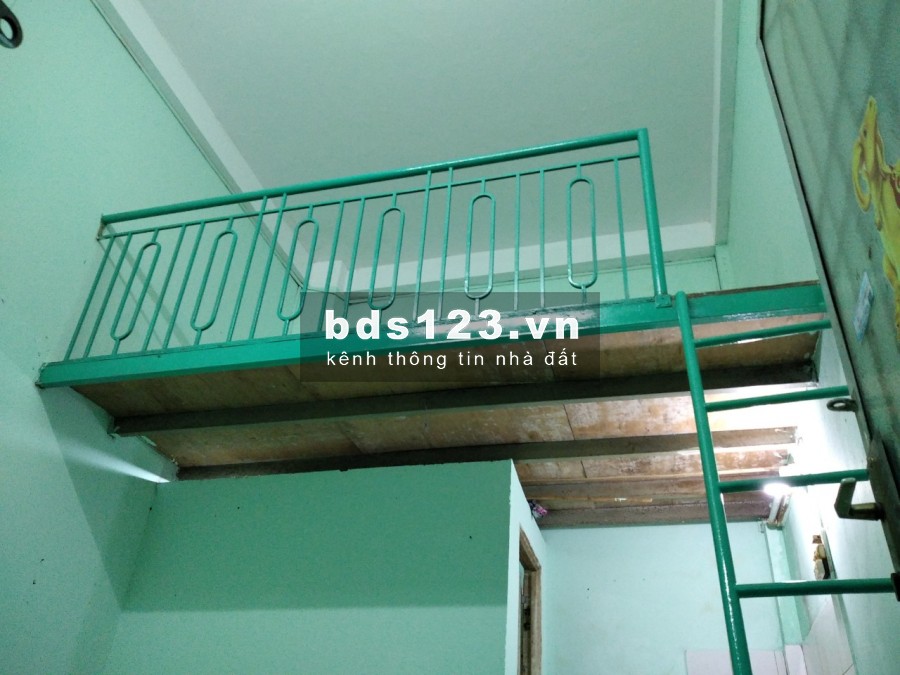 Phòng RẺ - ĐẸP - CÓ GÁC, kệ bếp, khóa vân tay- sát bên ĐH Văn Lang CS3