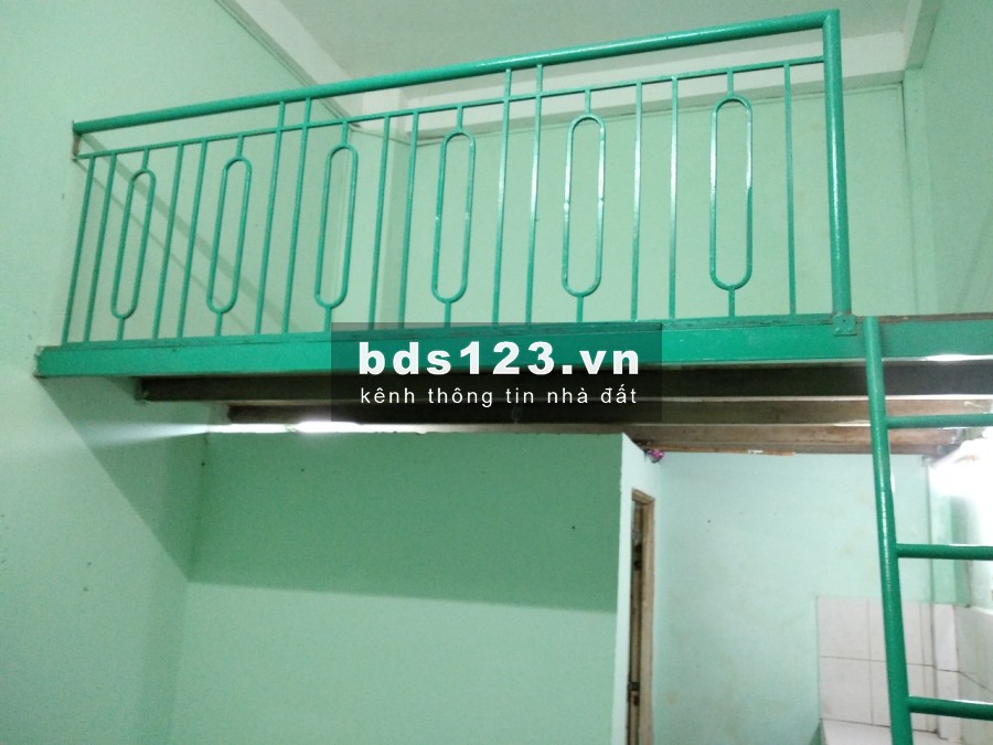 Phòng RẺ - ĐẸP - CÓ GÁC, kệ bếp, khóa vân tay- sát bên ĐH Văn Lang CS3