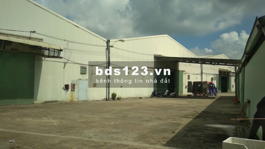 CHO THUÊ 5.700M2 SHOWROOM, KHO CHỨA HÀNG, PHÙ HỢP Ô TÔ, ĐÁ HOA CƯƠNG