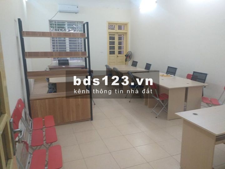 Cho thuê gấp nhà phố Nguyễn Gia Thiều 180m2 x mặt tiền 15m siêu hiếm