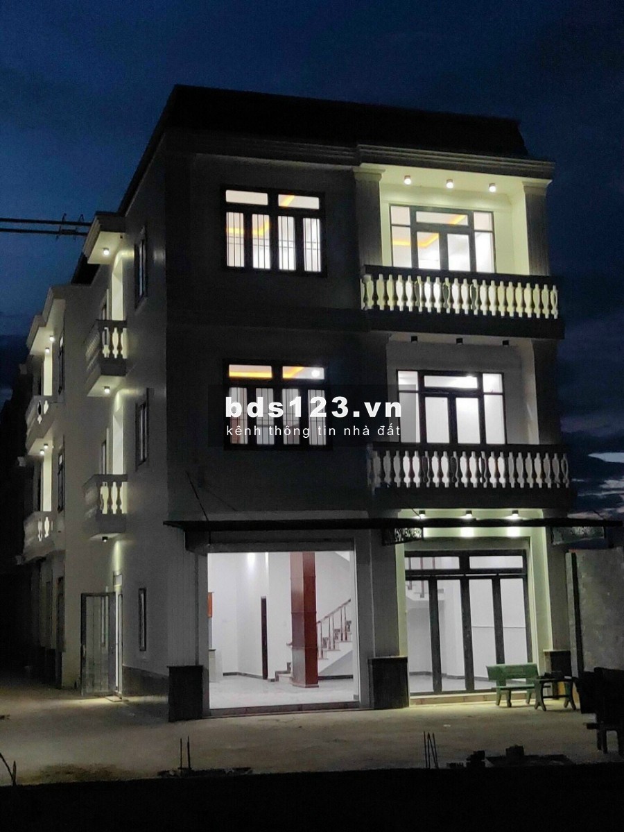 Bán Villa mới xây xong 8x16 Hoàng Phan Thái. Bình Chánh. 2 tấm.