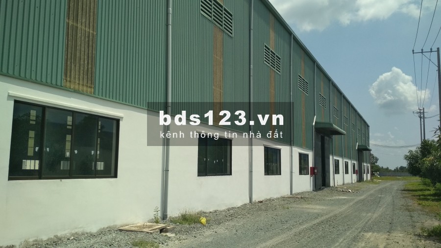 CHO THUÊ NHÀ XƯỞNG 9.000M2 PHẠM VĂN SÁNG, HÓC MÔN, THÍCH HỢP NGÀNH CƠ KHÍ, GỖ