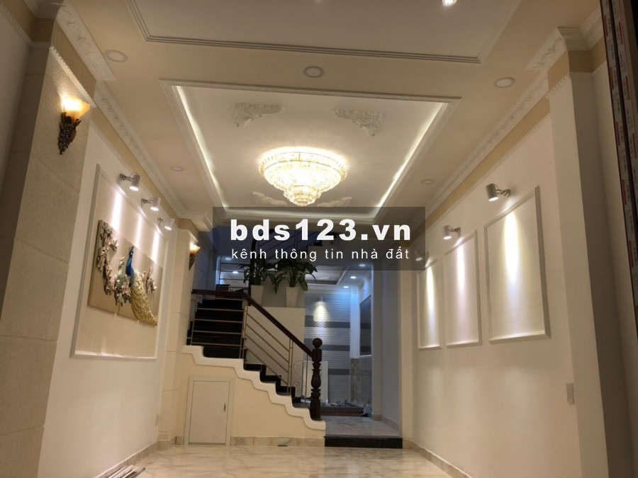 Nhà Phố 2 Lầu Hẻm Xe Hơi Đ.Phạm Hữu Lầu, Quận 7