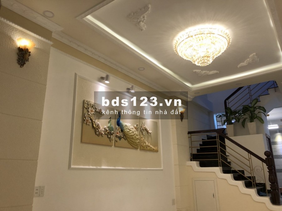 Nhà Phố 2 Lầu Hẻm Xe Hơi Đ.Phạm Hữu Lầu, Quận 7