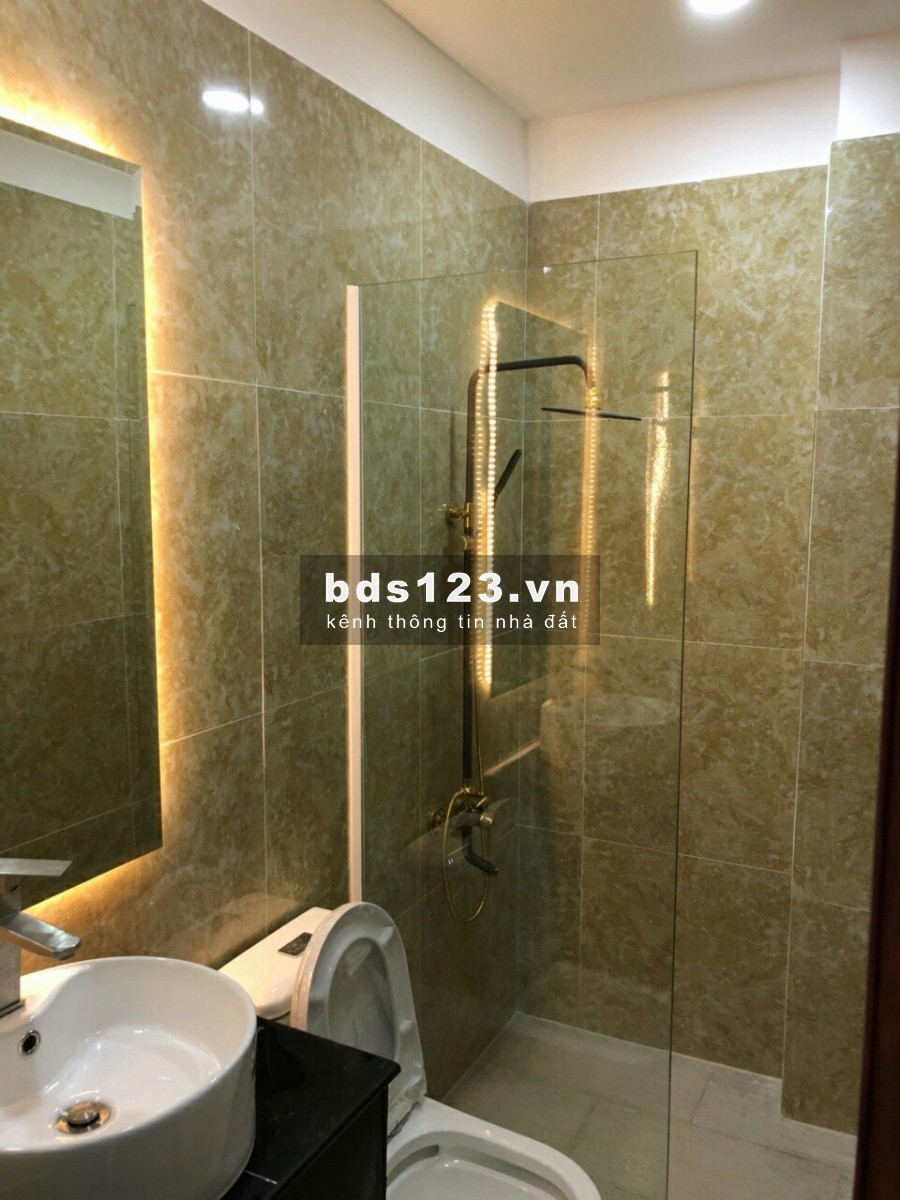 Nhà Phố 2 Lầu Hẻm Xe Hơi Đ.Phạm Hữu Lầu, Quận 7