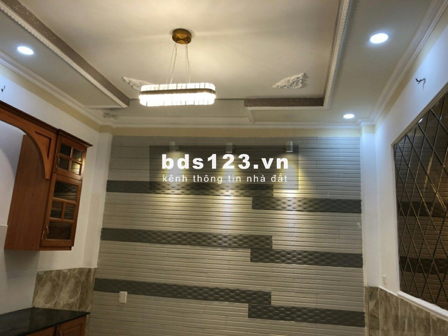 Nhà Phố 2 Lầu Hẻm Xe Hơi Đ.Phạm Hữu Lầu, Quận 7