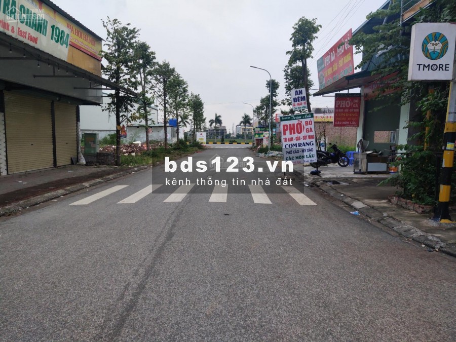 Đất ấp đồn sổ đỏ, kinh doanh được ngay, khu có dân cư, công nhân đông đúc, liên hệ 0967.88.00.94
