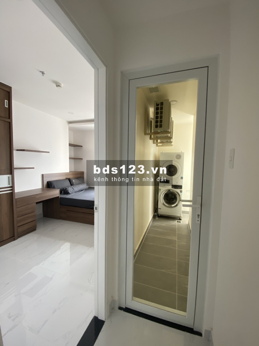Giá rẻ bất ngờ 18 triệu bao phí – Terra Royal 2PN/2WC – Xem Ngay Tel 0942.811.343 Tony (Zalo/viber/phone) đi xem thực tế