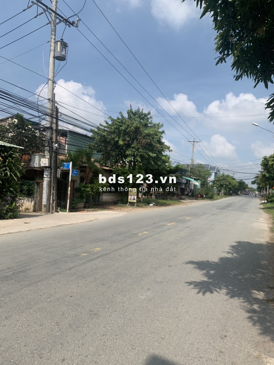 Bán đất mặt tiền đường 835B, cần Giuộc, Long An,300m2,cách QL1A 3km ,giá rẻ,0938078565