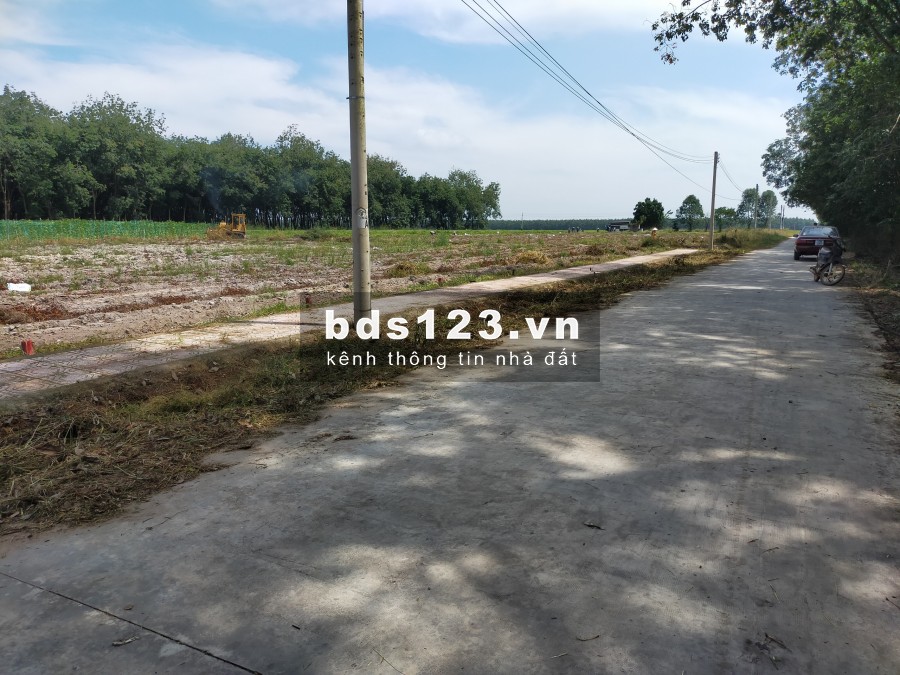Đất ngay Khu công nghiệp, các KCN chỉ 200m, đường thông QL13. LH 0948.566.932