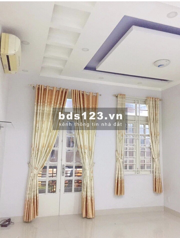 Cho thuê nhà 2 lầu mặt tiền NB đường Bông Sao Phường 5 Quận 8