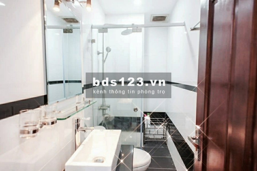 Studio Yên Tĩnh ngay Đài Truyền Hình HTV, Nguyễn Bỉnh Khiêm, Đại Học Xã Hội Nhân Văn, Y Dược TPHCM, Vòng Xoay Điện Biên Phủ, Quận 1