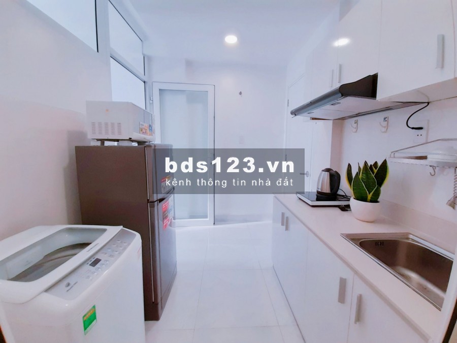 Cho thuê Căn Hộ Quận 1 ban công 1PN riêng, máy giặt riêng.