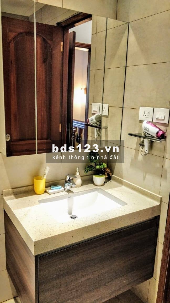 Cho thuê Villa Hồ bơi sân vườn Thiết kế hiện đại 400m2 Nguyễn Văn Hưởng Thảo Điền Quận 2 MS:373