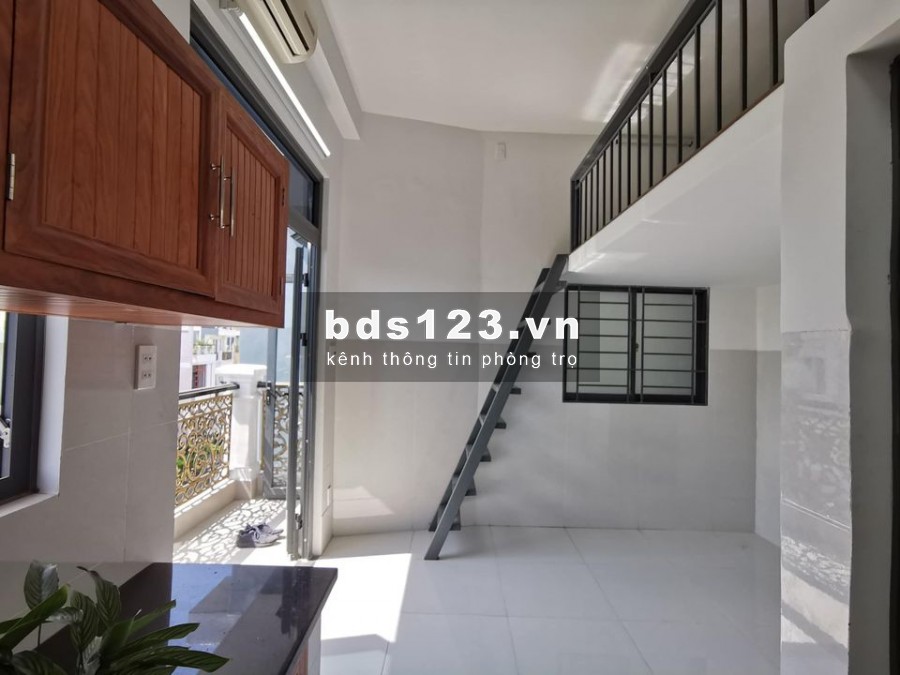 Phòng Mới Xây Có gác 28m2, Có máy lạnh, Gần CV Làng Hoa, Gò Vấp - Giờ Tự Do