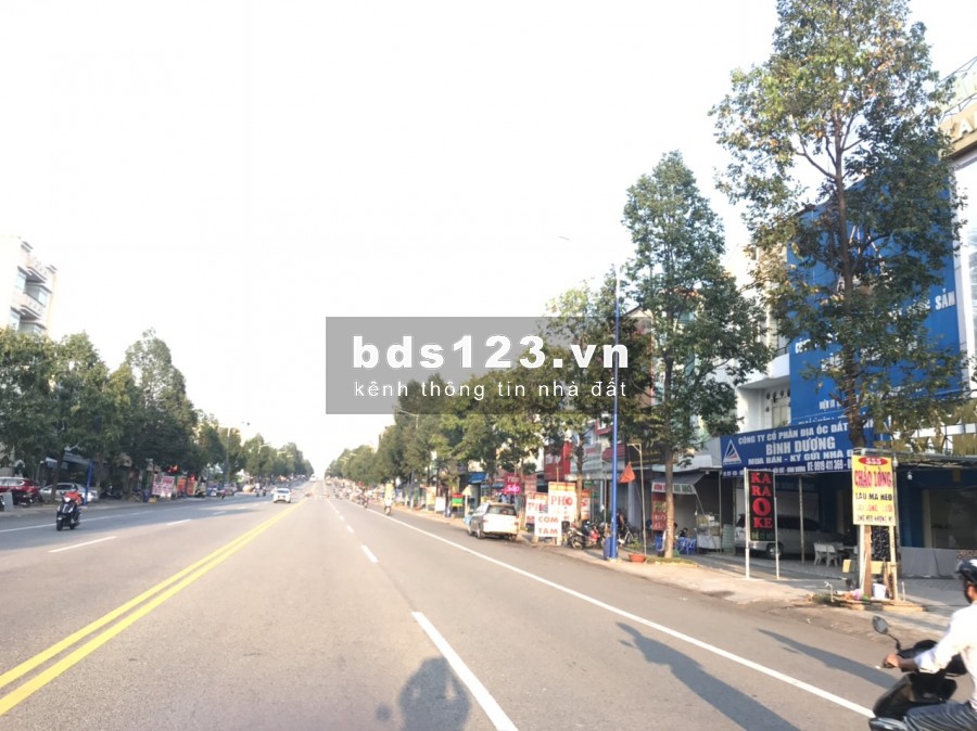TÔI CẦN BÁN 300M2 ĐẤT THỔ CƯ CÓ SỔ HỒNG RIÊNG TRONG KHU ĐÔ THỊ MỚI BÌNH DƯƠNG GẦN KHU DU LỊCH ĐẠI NAM, VỊ TRÍ ĐẸP ĐÔNG DÂN GẦN TRƯỜNG HỌC GIÁ 680 TRIỆU BAO SỔ