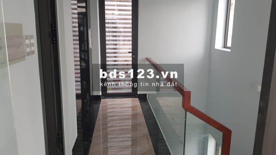 ️Cho thuê Nhà VP Hầm 4 sàn trống suốt 500m2 Nguyễn quý cảnh An Phú Quận 2 MS:284