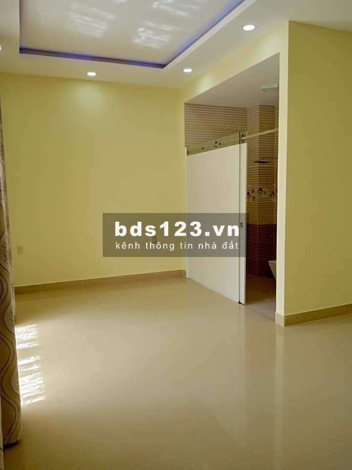 Nhà bán gấp, giá rẻ Đường An Dương Vương, phường 16, quận 8, liền kề 3 căn 250m2, giá 17 tỷ.