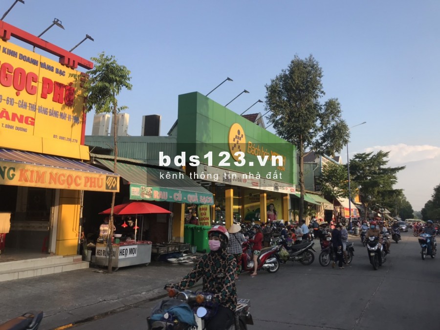 Bán 12x30m đất mặt tiền CHỢ Bình Dương, sổ hồng, thổ cư 100%, dân cư đông đúc