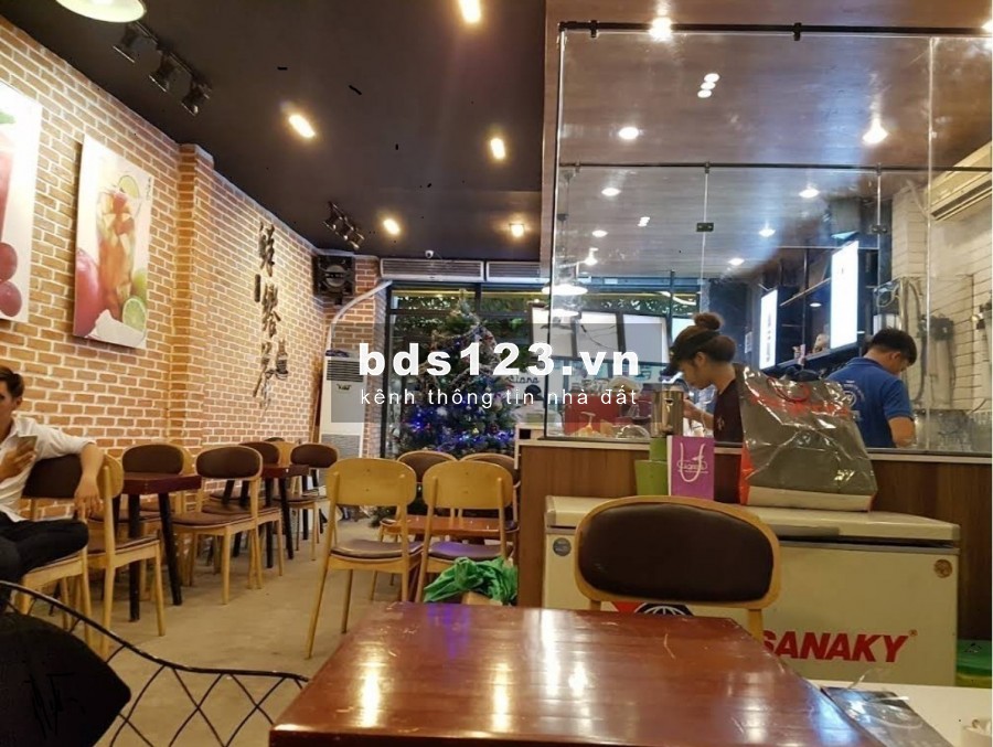 Nhà góc 2 Mt Trần Hưng Đạo (10 x 6m) vỉa hè rộng, giá 55 triệu