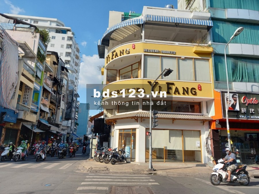 Nhà góc 2 Mt Trần Hưng Đạo (10 x 6m) vỉa hè rộng, giá 55 triệu