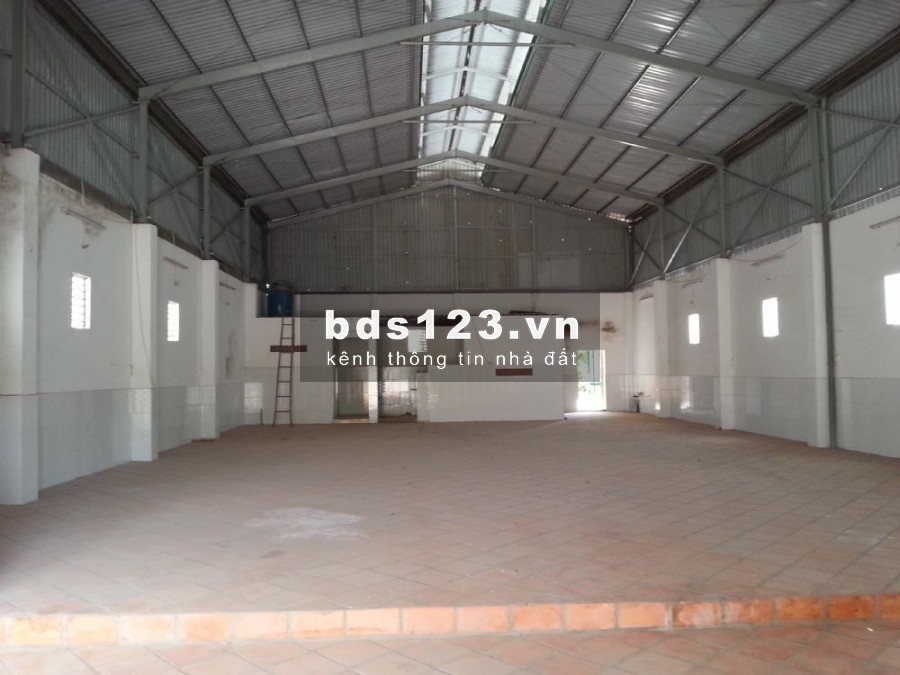 Cho thuê nhà xưởng quận 12. dt: 200m, 300m, 500m, 600m, 800m, 1000m...10.000m2 lh: 0908.561.228