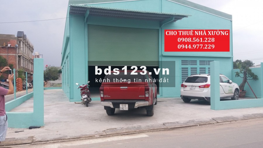 Cho thuê nhà xưởng quận 12. dt: 200m, 300m, 500m, 600m, 800m, 1000m...10.000m2 lh: 0908.561.228