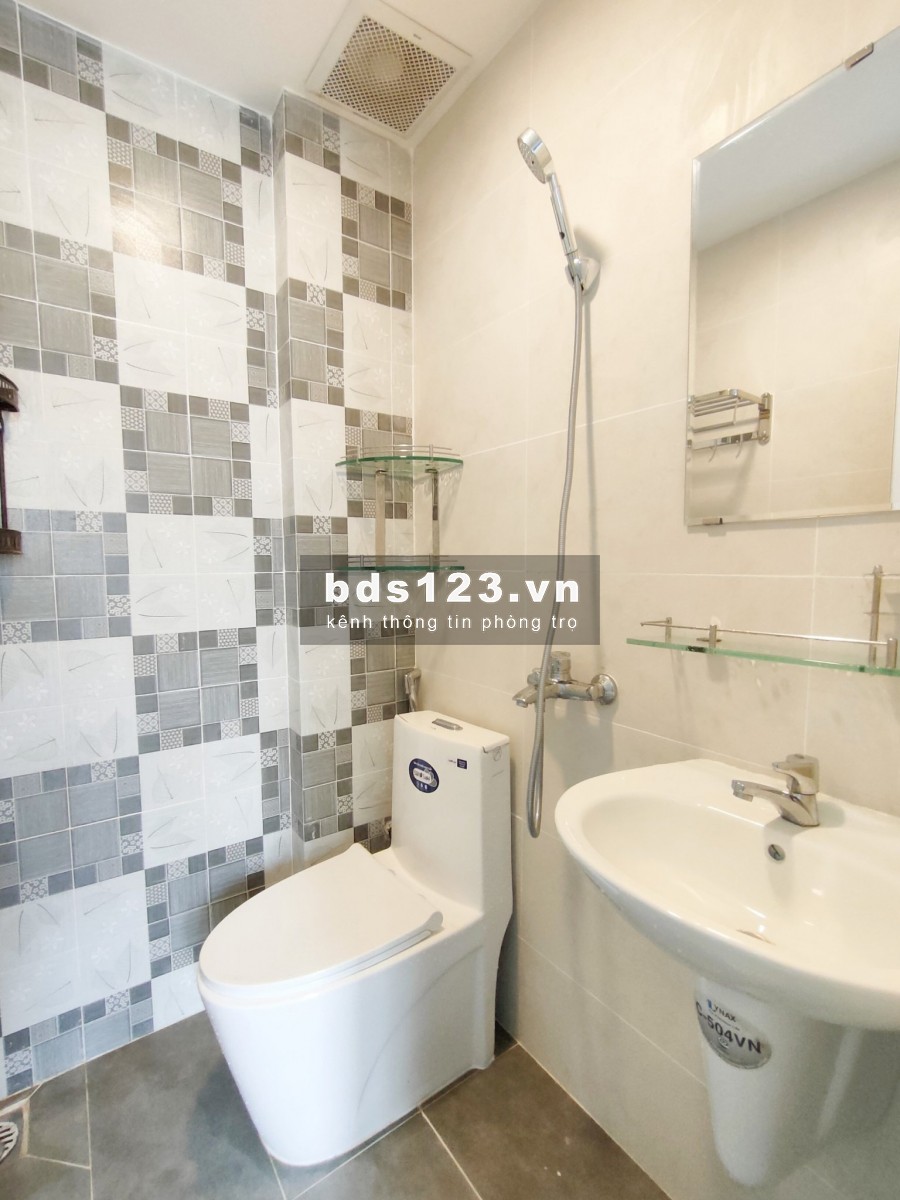 Phòng cho thuê Quận 5 Nguyễn Trãi ngay Chợ Bàu Sen Full nội thất, nhà mới xây 100%