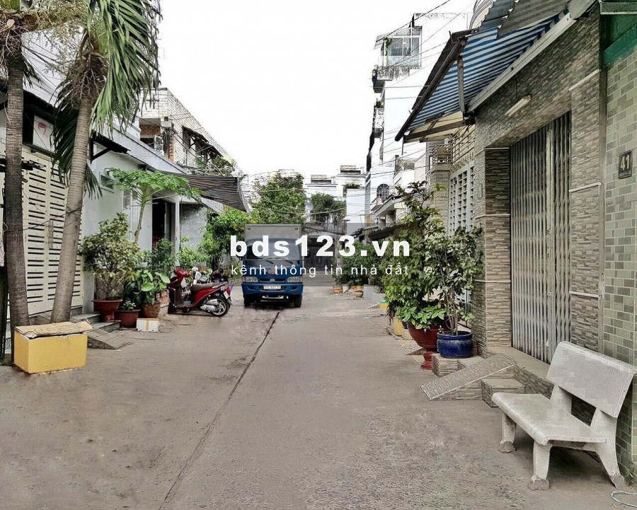Kẹt tiền bán gấp nhà 4x20m, mặt tiền đường số Phường 4, Quận 8