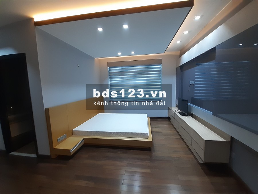 Cho thuê Biệt thự 2 mặt tiền Hầm 3 lầu 500m2 Dương văn an An Phú Quận 2 MS: