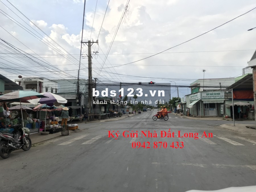 Nền thổ cư mặt tiền ĐT 832 Tân Trụ - Long An