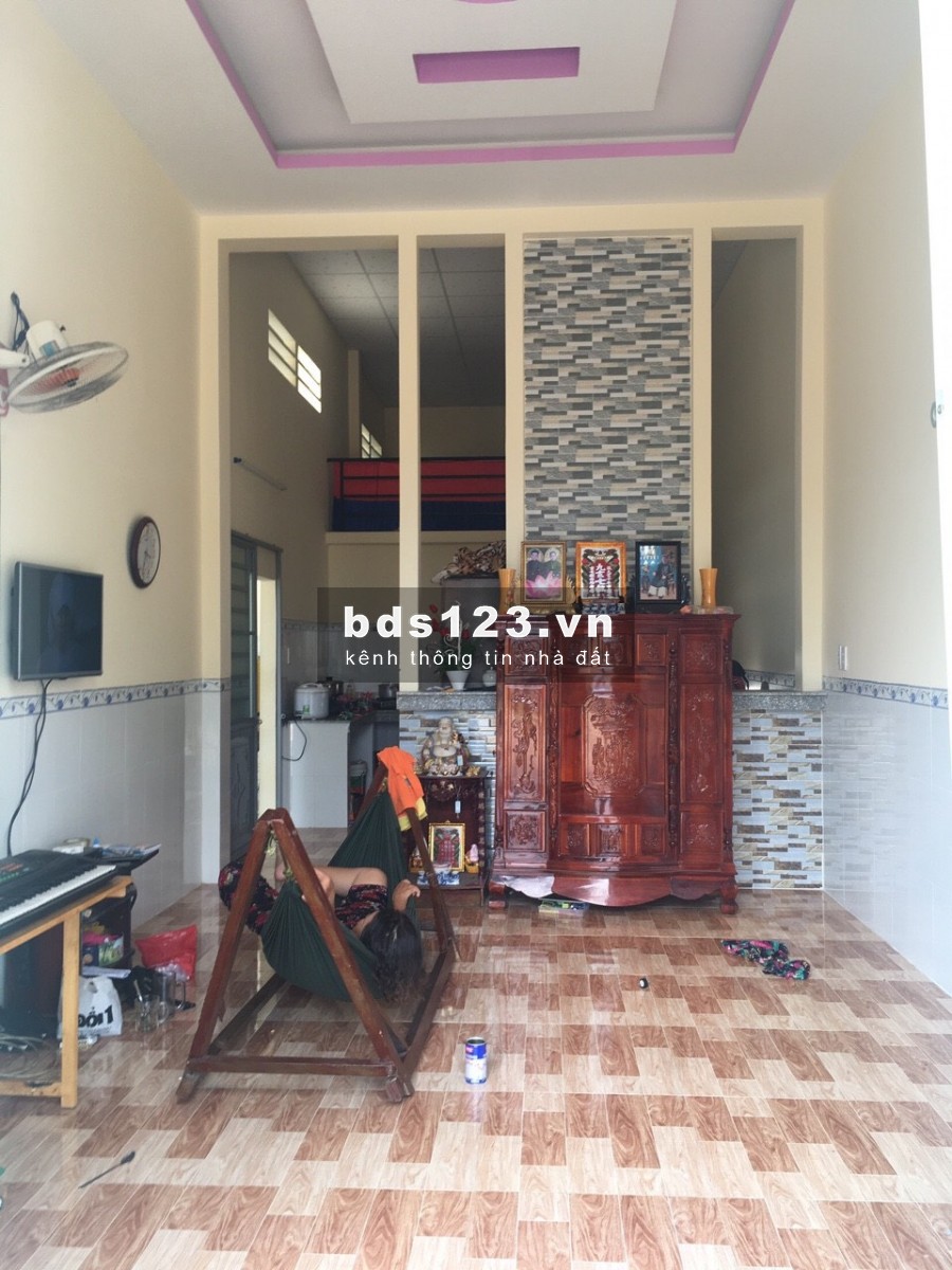 CẦN SANG GẤP 16 PHÒNG TRỌ (2 DÃY) ĐANG CHO THUÊ ĐỐI DIỆN KHU CÔNG NGHIỆP, DÂN ĐÔNG