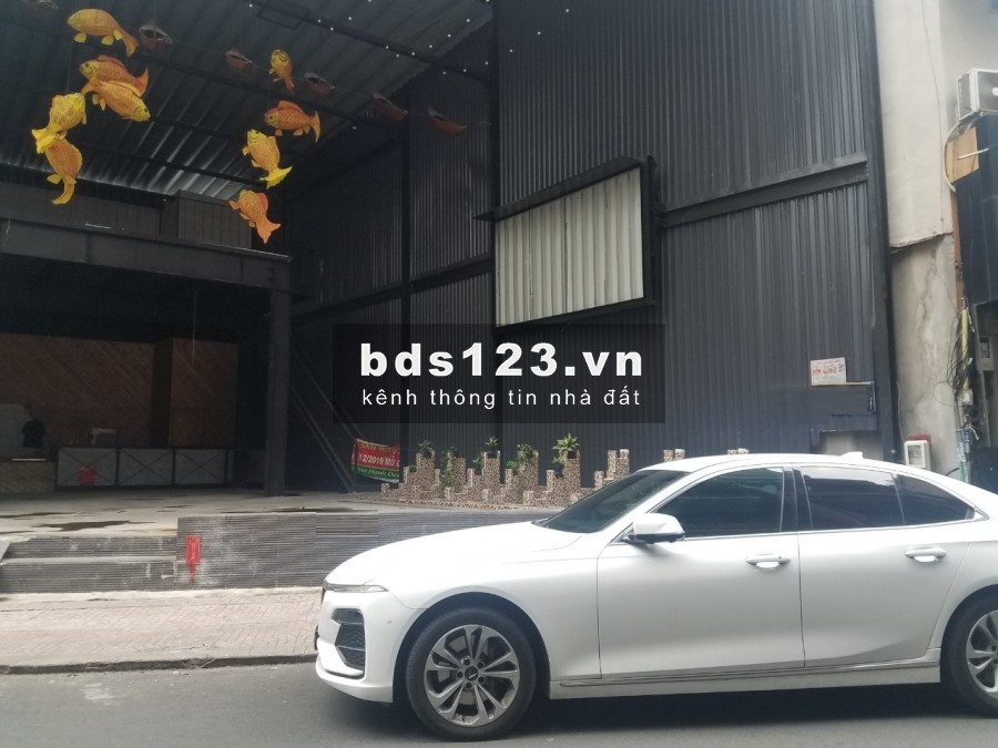 Thuê nhà mặt tiền đường Lê Công Kiều, dt 16x16m, Nguyễn Thái Bình Quận 1