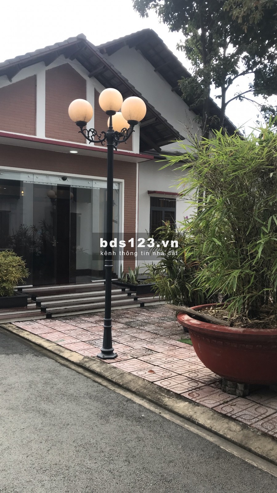 Cho thuê biệt thự vườn mặt tiền Lò Lu Quận 9