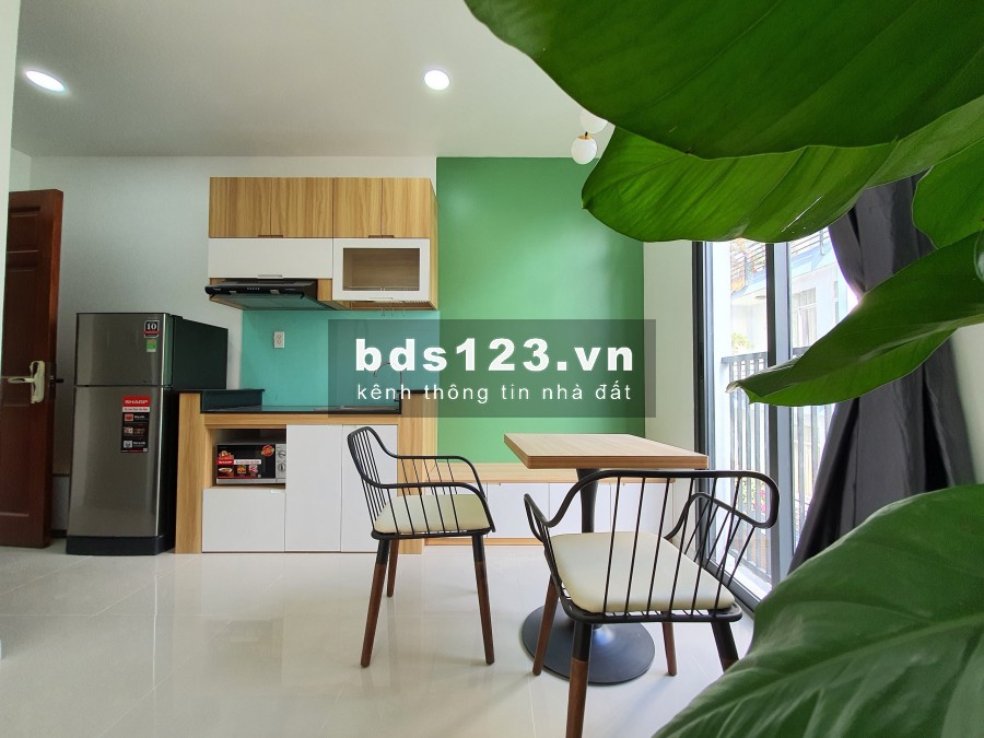 CHDV ngay sân bay mới xây, 1PN - ban công, full nội thất, bao chi phí. TB